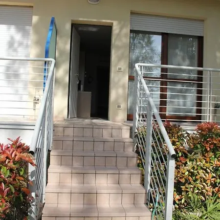 Po アパート *